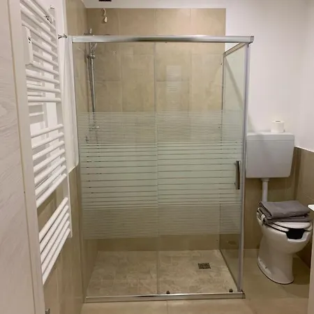 Black&white Гостевой дом *